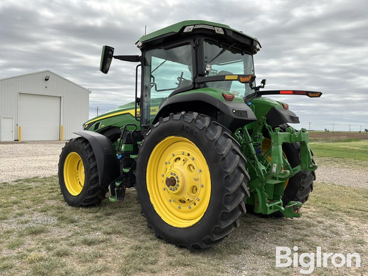 2023-john-deere-8r-230-image-7