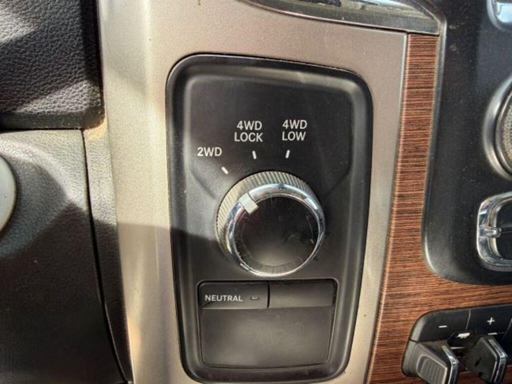 2015-ram-2500-hd-image-13
