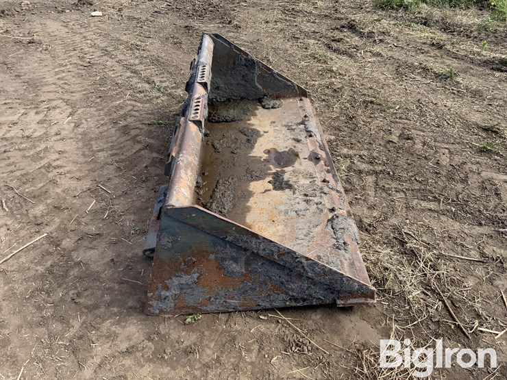 bobcat-6’-skid-steer-bucket-image-4