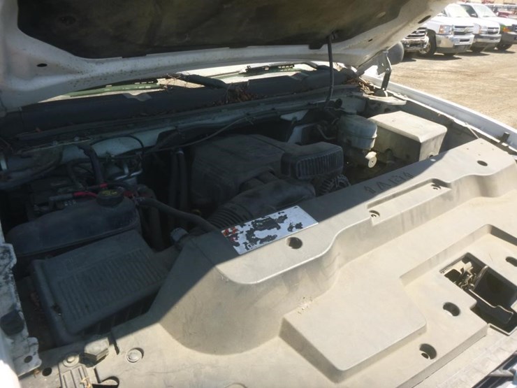 2011-chevrolet-2500-image-14