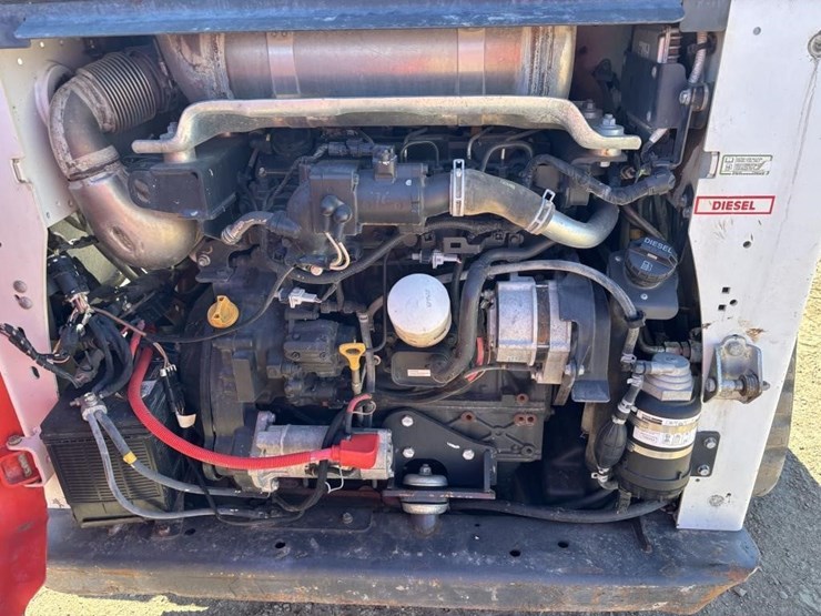 2019-bobcat-t770-image-36