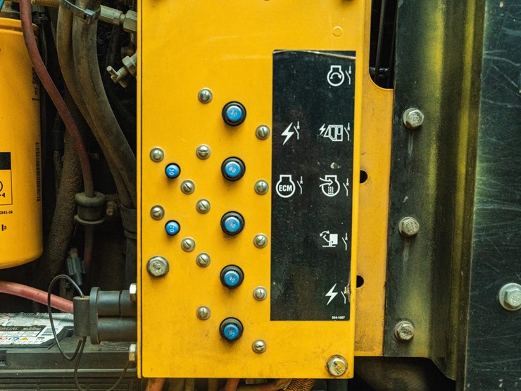 2010-caterpillar-521-image-53