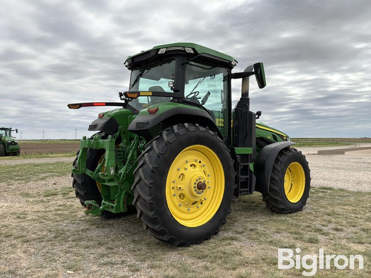 2023-john-deere-8r-230-image-5