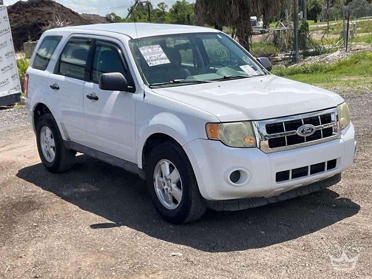 2009-ford-escape-image-2