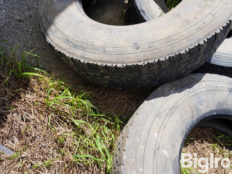 11r22.5-tires-image-7