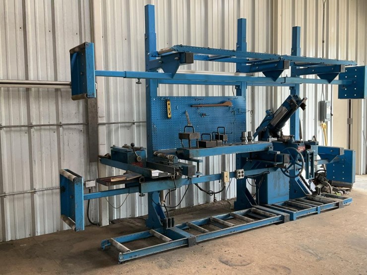#185-•-armstrong-leveling-bench---dunaway-timber-image-1