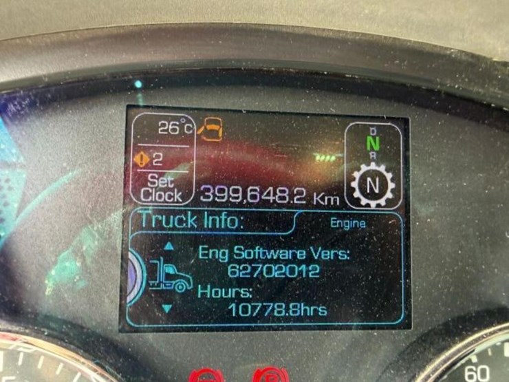 2021-kenworth-t880-image-14