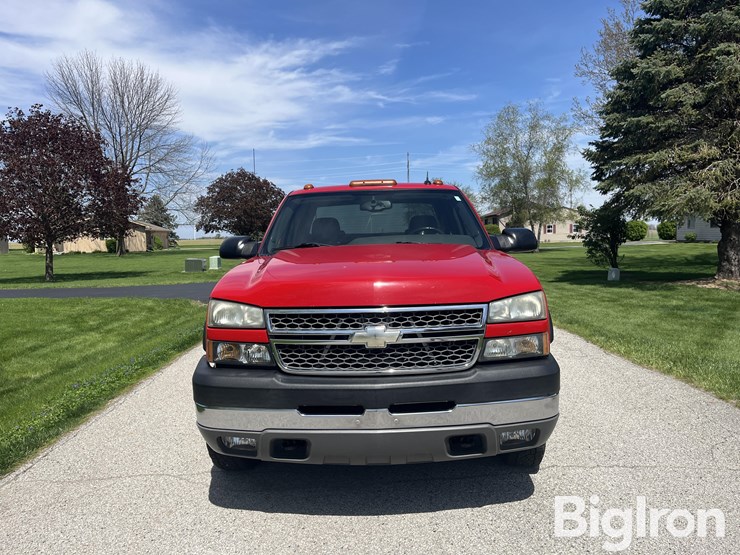 2005-chevrolet-2500-image-2