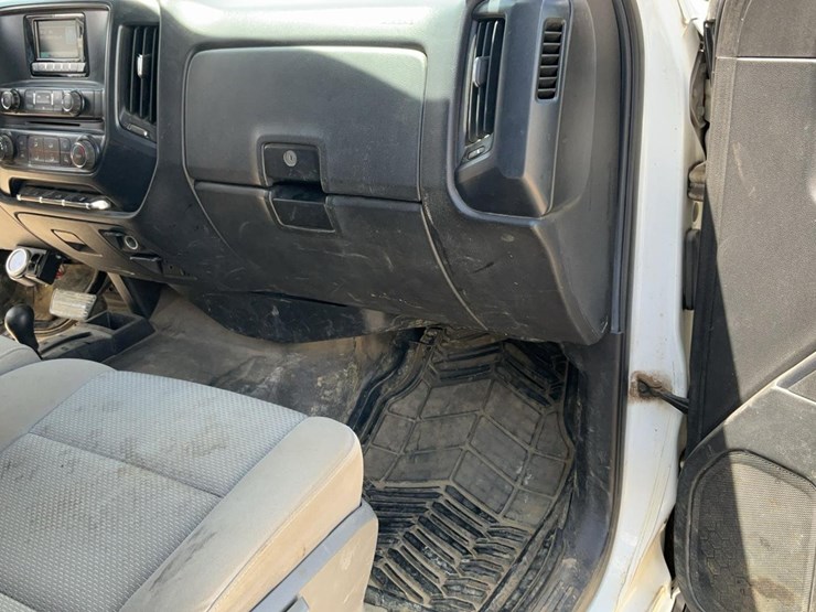 2015-chevrolet-3500-image-20