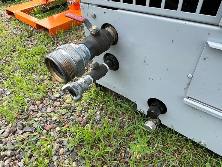 #4907-•-1994-ingersoll-rand-diesel-air-compressor-image-6