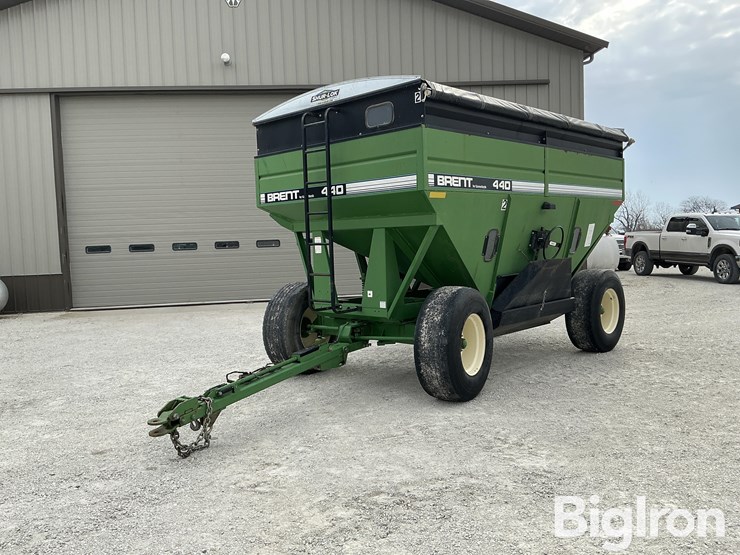 unverferth-brent-gt440-grain-wagon-image-1