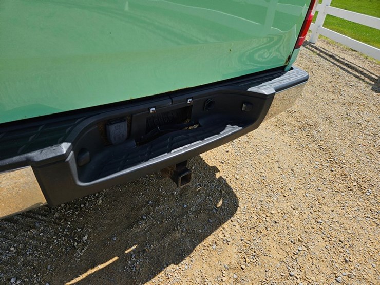 2010-chevrolet-2500-image-10