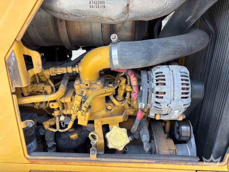 2018-deere-650k-image-66