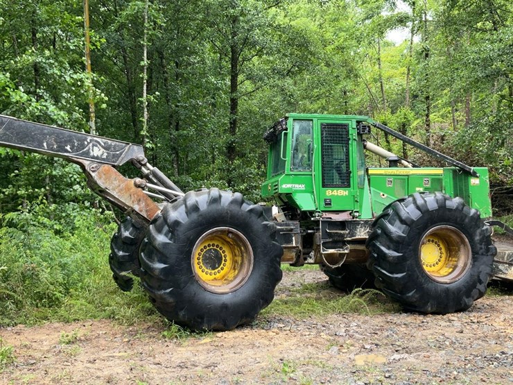 2015-deere-848h-image-7