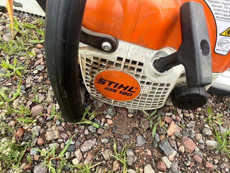 #4946-•-stihl-ms180-chainsaw-image-6