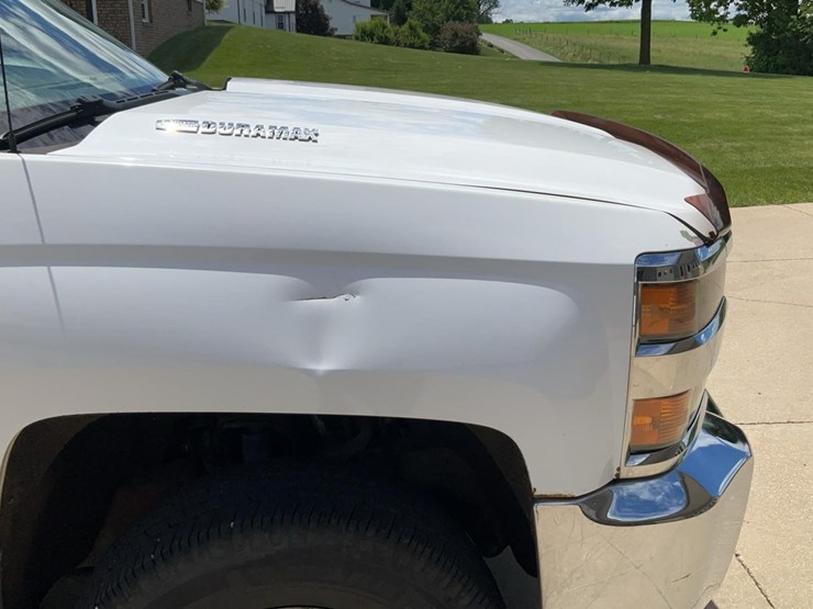 2015-chevrolet-3500-image-48
