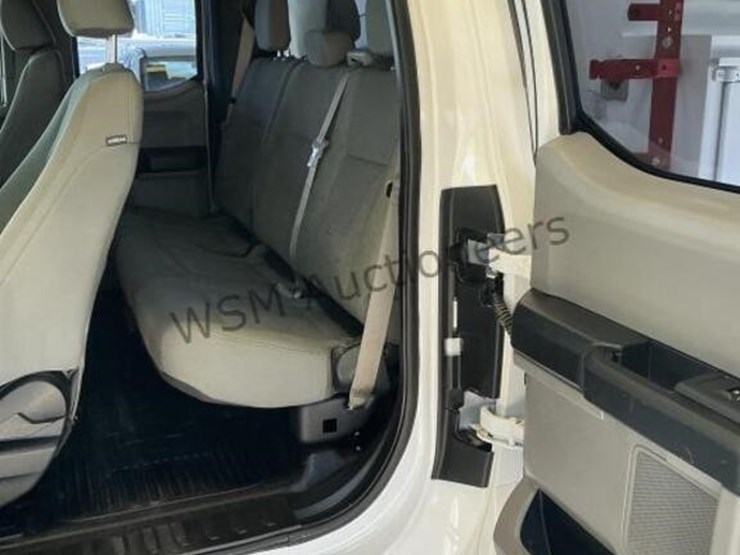2017-ford-f550-image-27