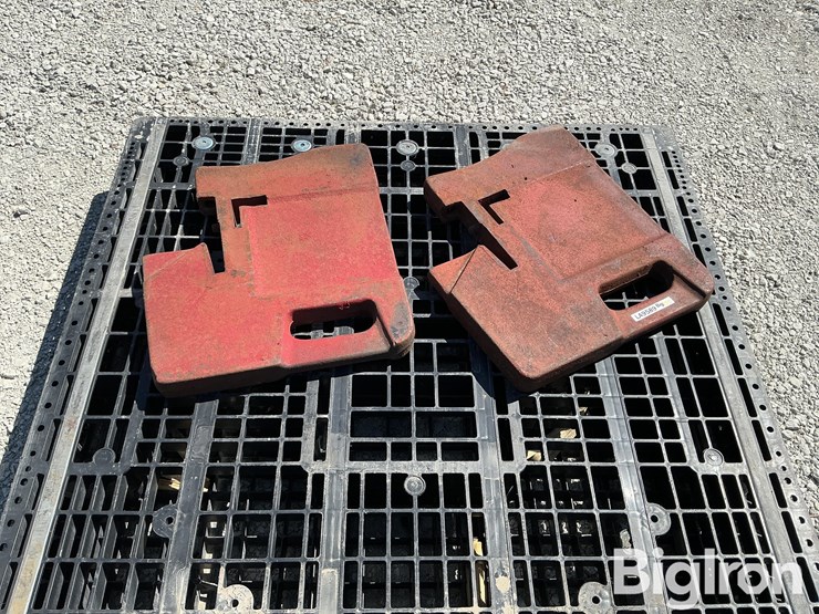international-harvester-100lb-front-tractor-suitcase-weights-image-2