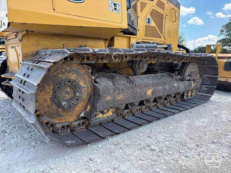 2018-deere-650k-image-90