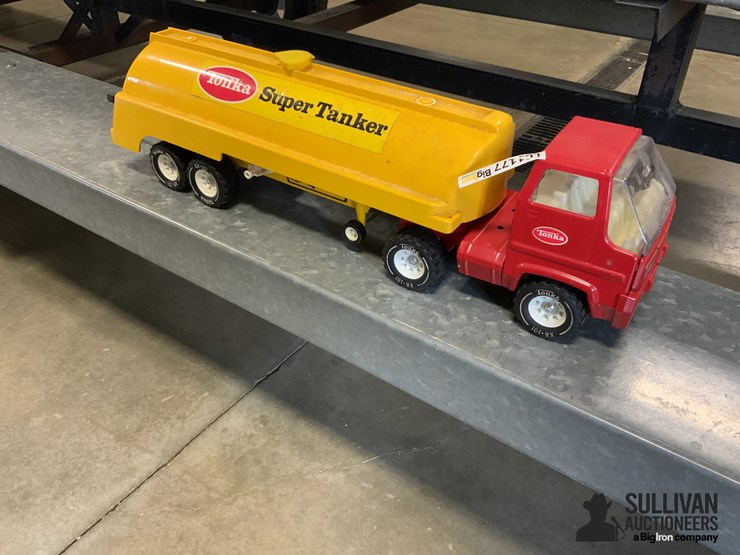 tonka-super-tanker-truck-and-trailer-image-3
