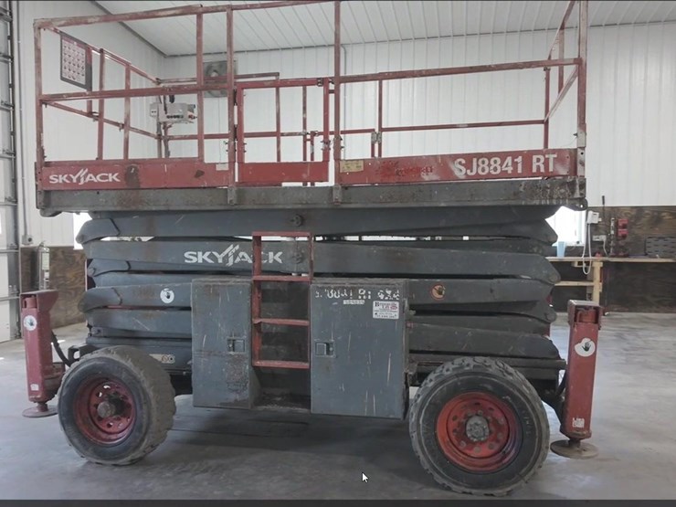 #105-•-2014-skyjack-sj884lrt-rough-terrain-scissor-lift-image-10