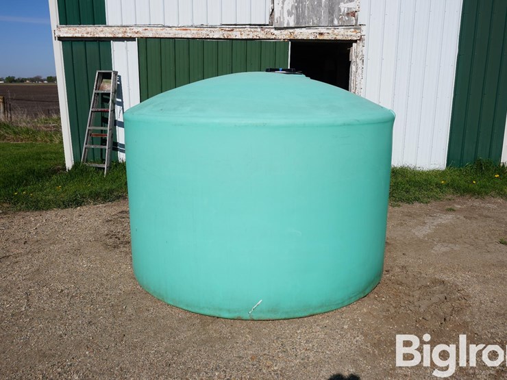 1550-gal-poly-tank-w/2"-shutoff-image-6