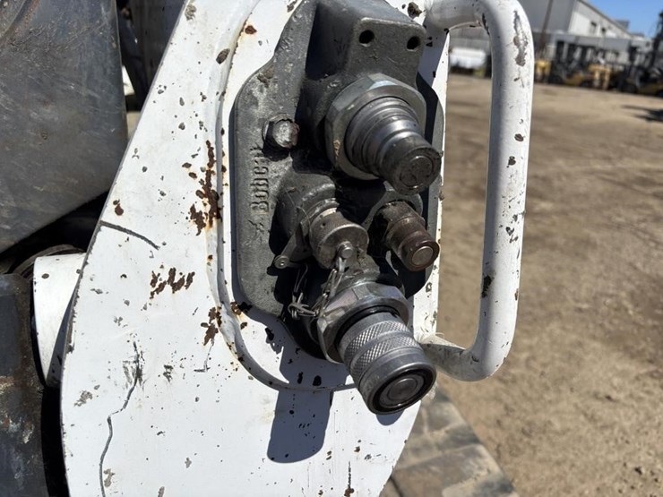 2019-bobcat-t770-image-15