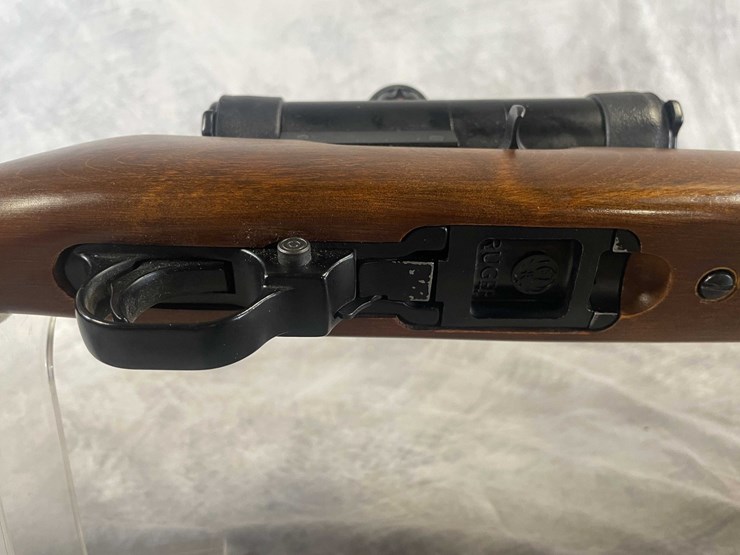 #1275-•-ruger-10/22,-,-22-lr-semi-auto-rifle,-sn:-124-74269,-(neenah,-wi)-image-22
