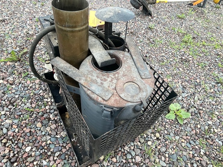 #4948-•-hunter-world-ready-space-heater-image-5