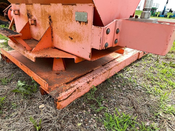 #4909-•-grout-hog-hydraulic-driven-grout-delivery-system-image-13