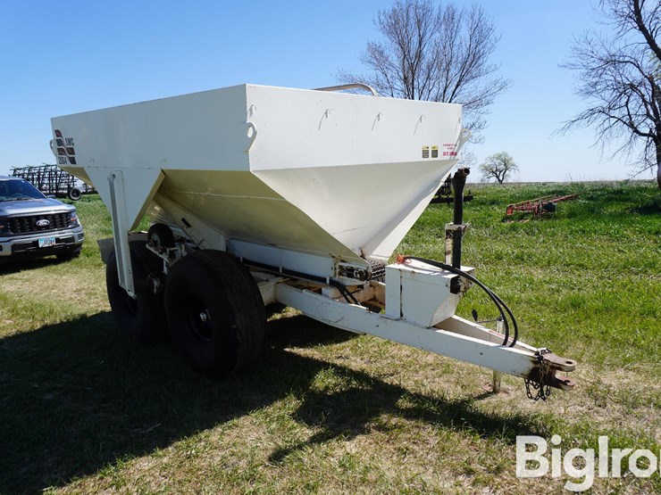 simonsen-smc-2064-fertilizer-spreader-image-3