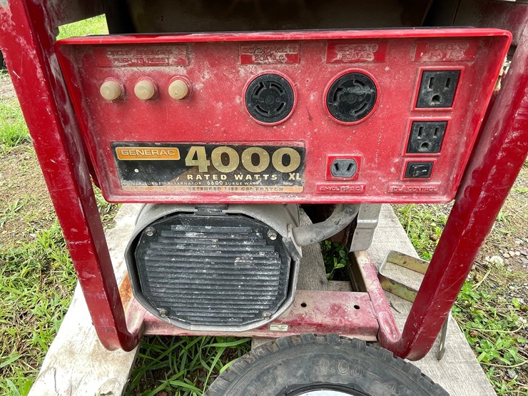 #4922-•-general-4000xl-gas-generator-image-5