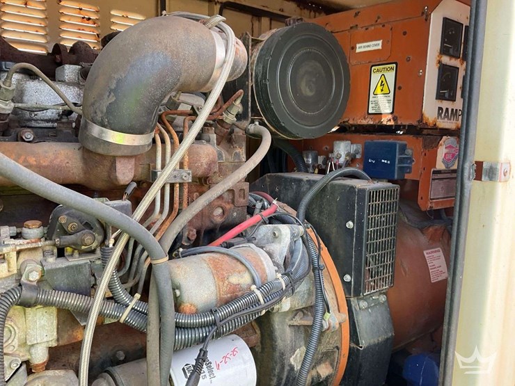 2001-generac-1611220100-30kw-t/a-towable-diesel-generator-image-11