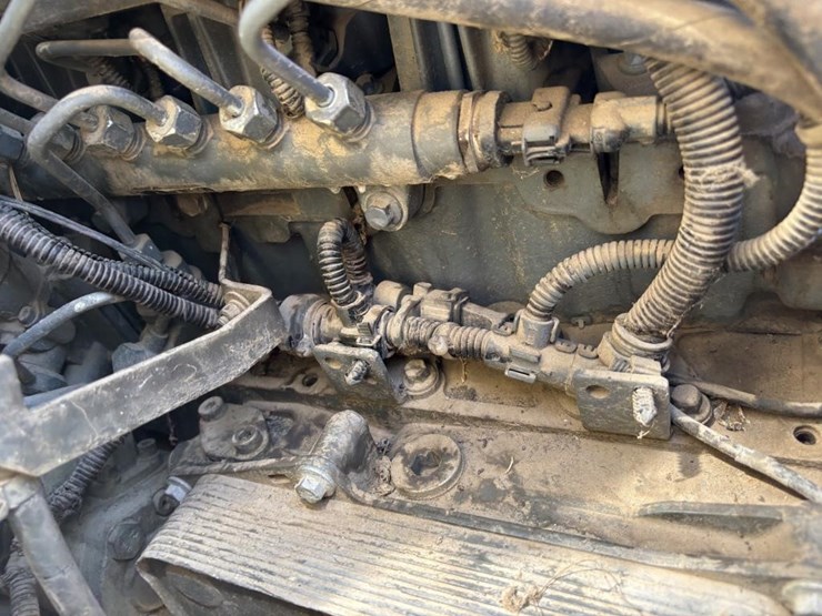 2007-volvo-mw500-image-52