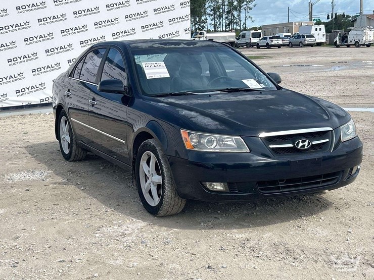 2008-hyundai-sonata-sedan-image-2