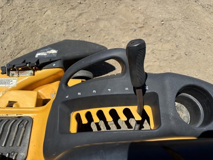 2007-cub-cadet-lt1045-image-12