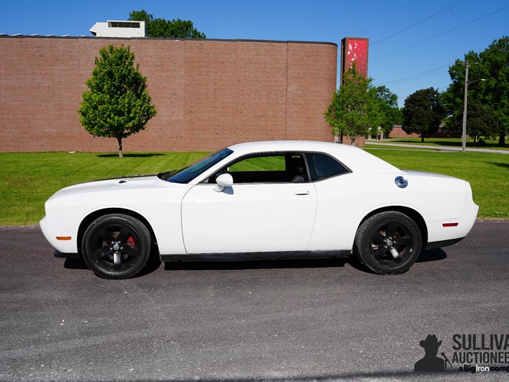 run-#59---2011-dodge-challenger-coupe-image-8