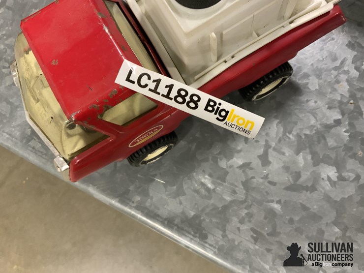 tonka-fire-truck-toy-image-10