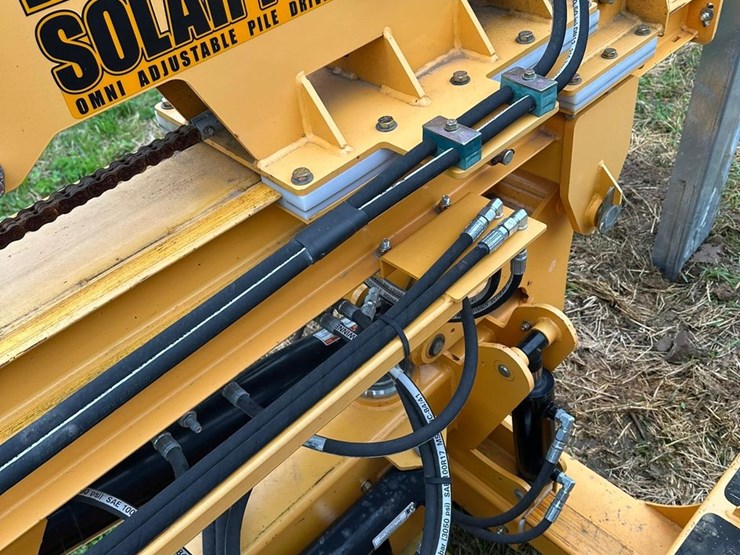 #104-•-2022-rhino-solar-pro-pile-driver-image-4
