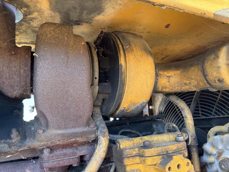 caterpillar-14e-image-68