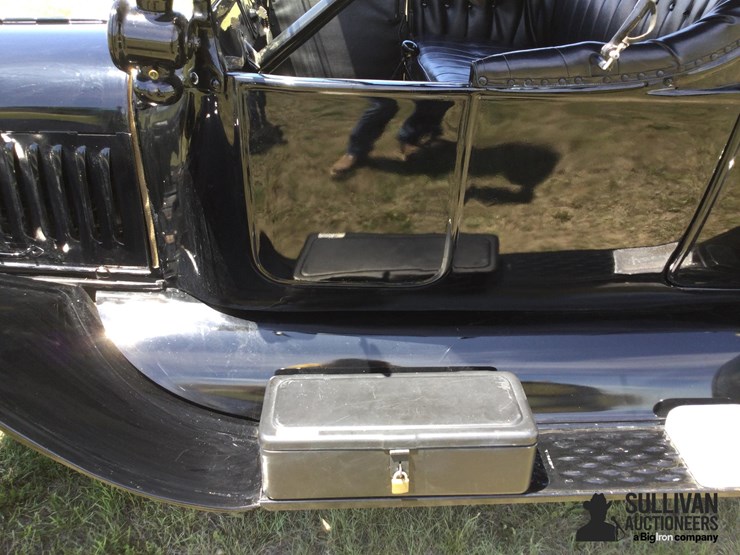 1920-ford-model-t-image-15