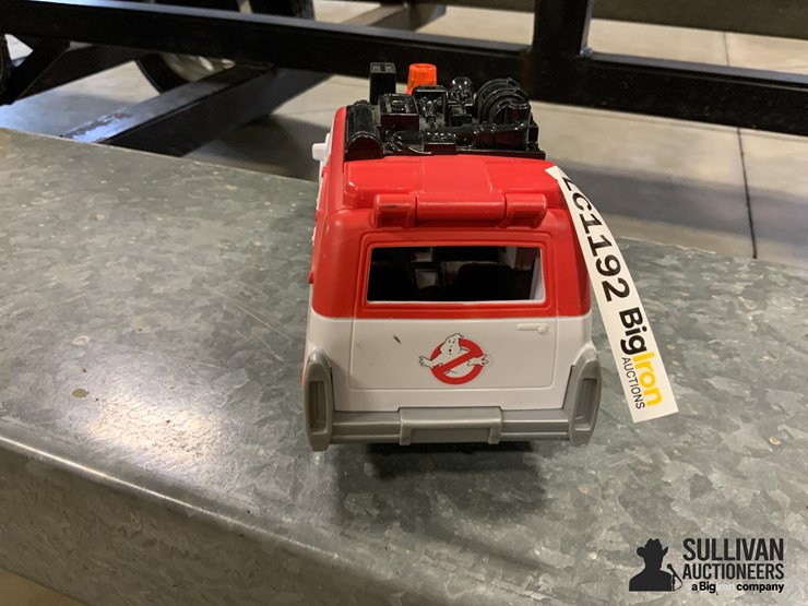 2016-tm-gm-ghostbusters-toy-car-image-6