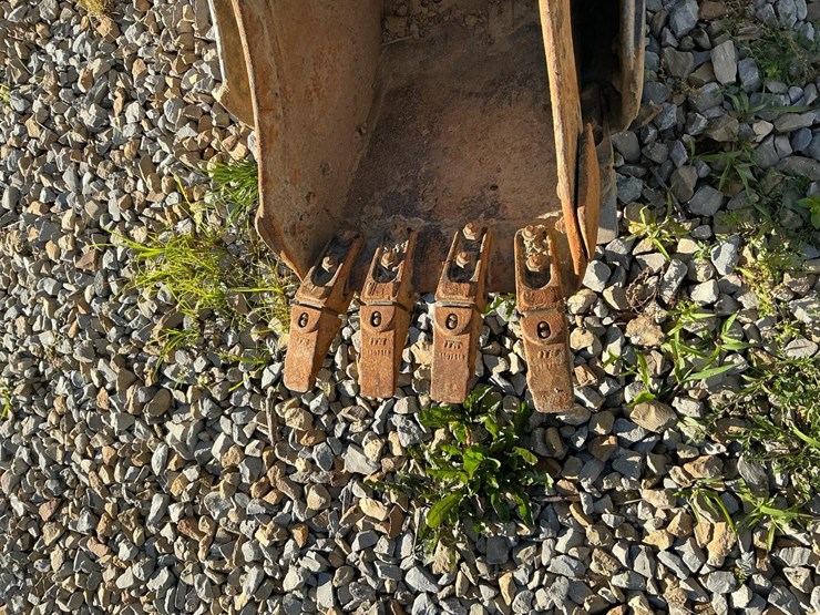 2003-bobcat-334d-image-38