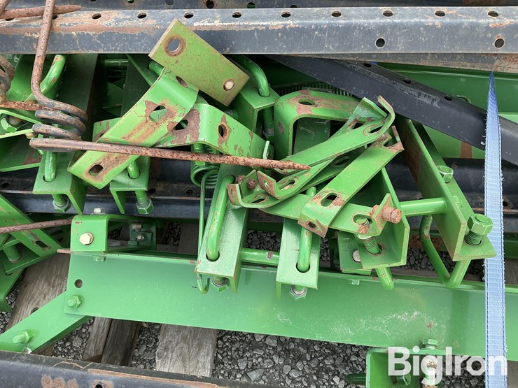 john-deere-726-image-9