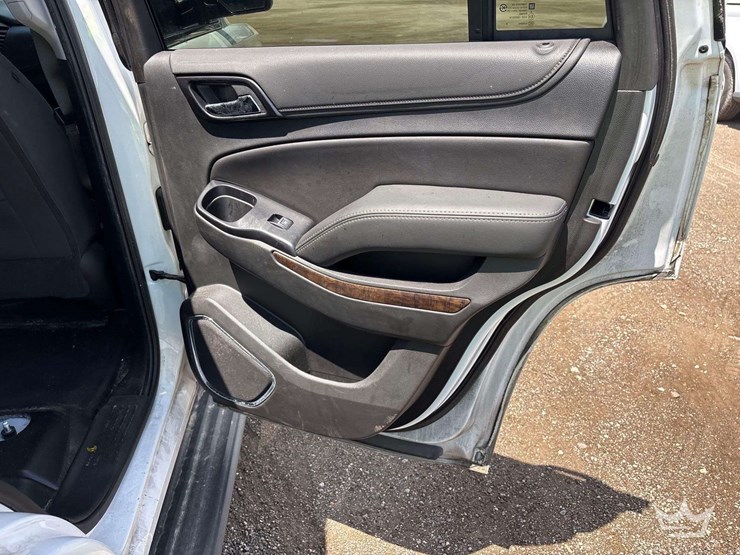 2019-chevrolet-tahoe-image-22