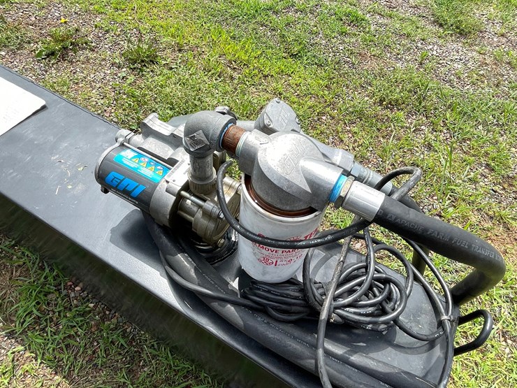 #4918-•-pickup-bed-fuel-tank-with-pump-image-8