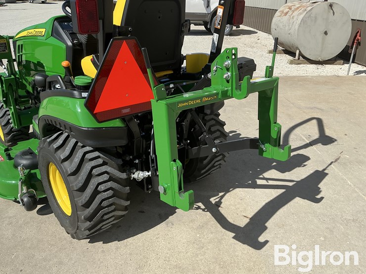 2021-john-deere-1025r-image-15