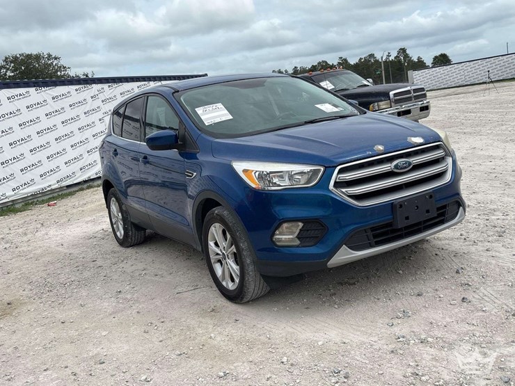 2017-ford-escape-image-2