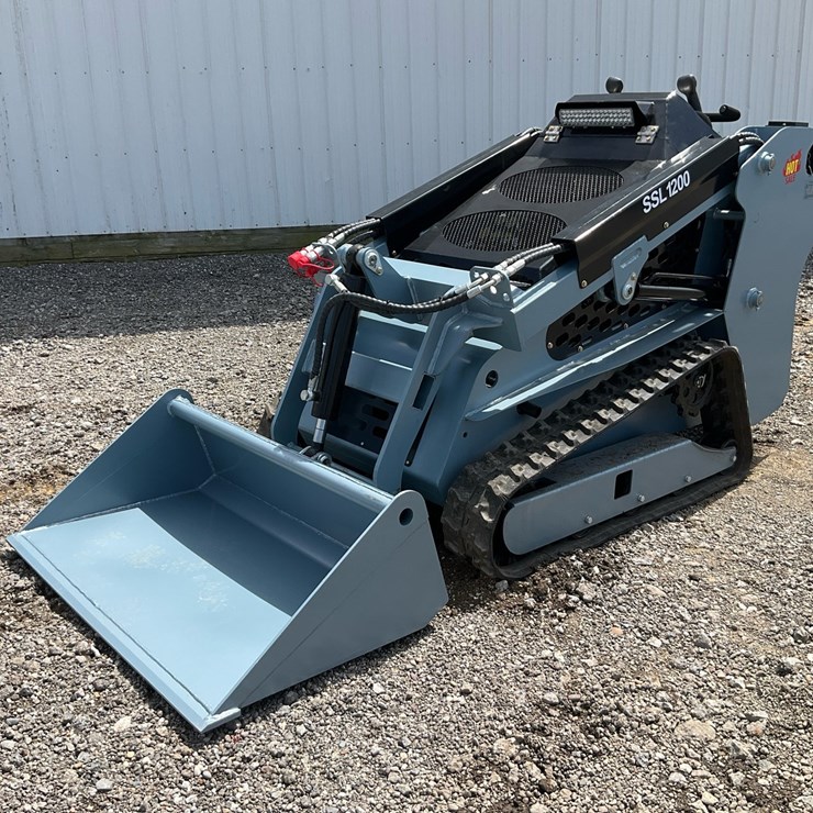 #1018 • Unused SDlanch SSL1200 Mini Track Skid Steer Loader
