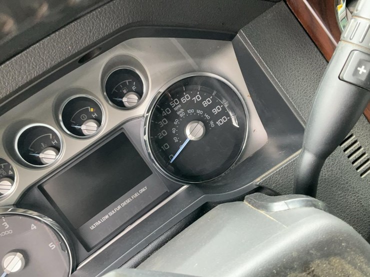 2016-ford-f350-image-19